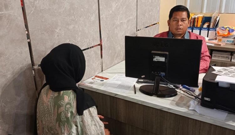 Korban membuat Laporan Polisi.