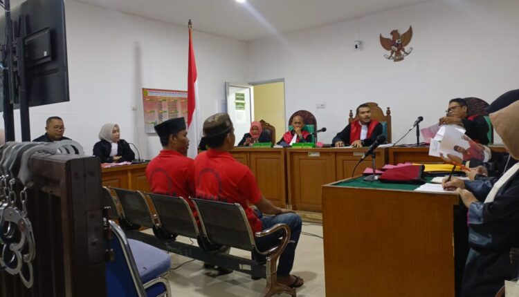 Suasana persidangan.
