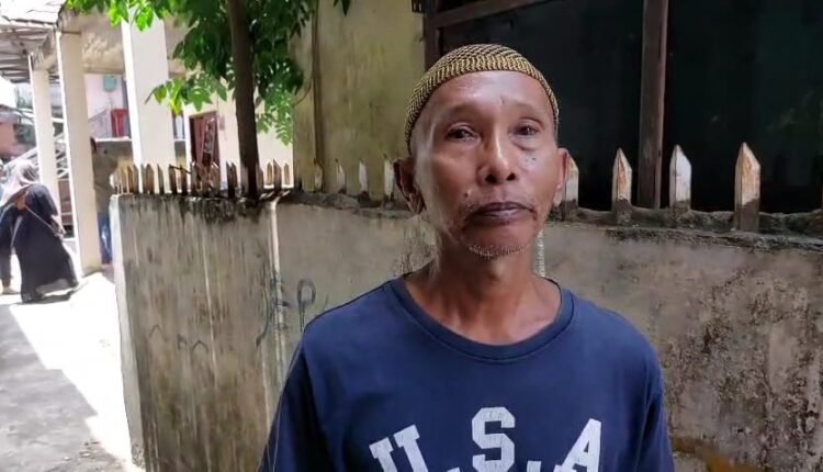 Paman korban.