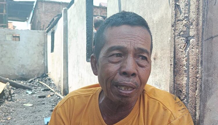Korban kebakaran, Sukarman (60).