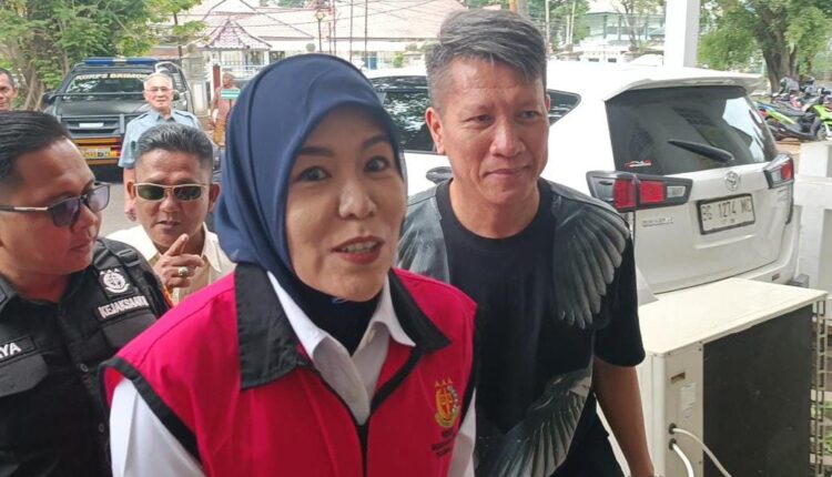 Terdakwa Fitrianti Agustinda sesuai sidang di PN Palembang.