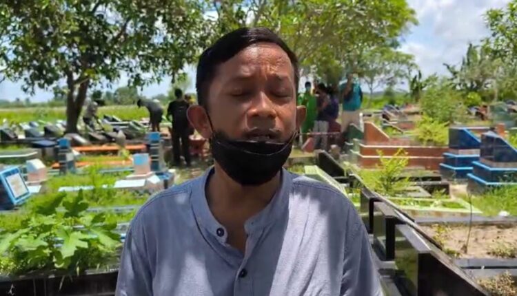 Suami korban.