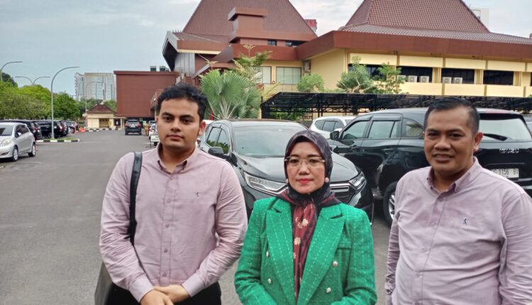Tim kuasa LBH Bima Sakti.