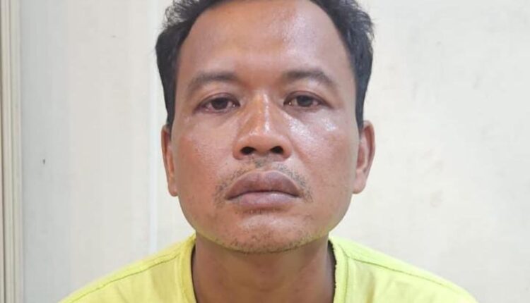 Pelaku saat diamankan. (Foto: Dokumen Polisi)