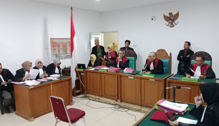 Suasana persidangan.