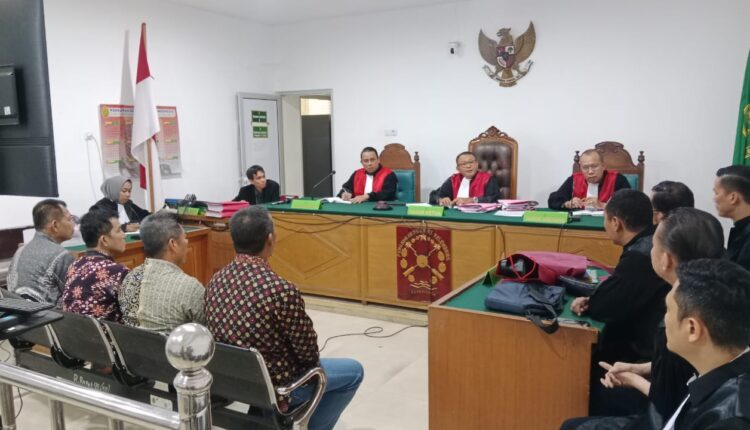 Empat terdakwa terduga kasus korupsi anggaran Dispora OKI Tahun 2022 menjalani sidang putusan di Pengadilan Tipikor Palembang.