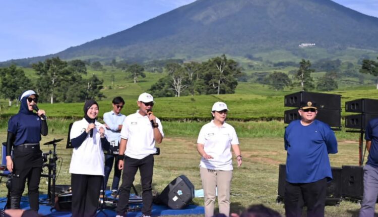 Fun Run dan gerakan wisata bersih Pemkot Pagar Alam bersama Sekretaris Kementerian Pariwisata. 