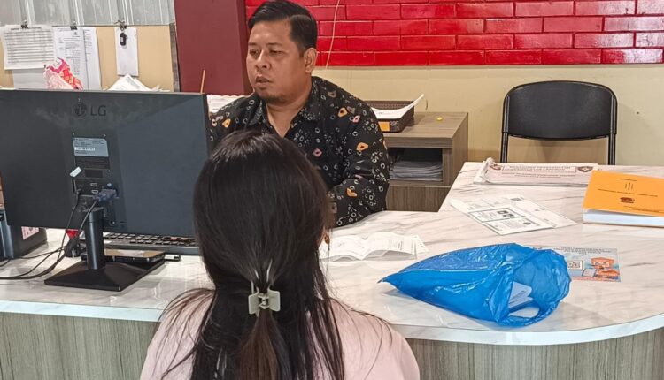 Korban membuat Laporan Polisi.