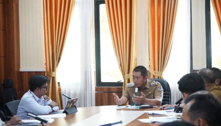 Audiensi aliansi pegawai non database dengan Pemkot Pagar Alam. 
