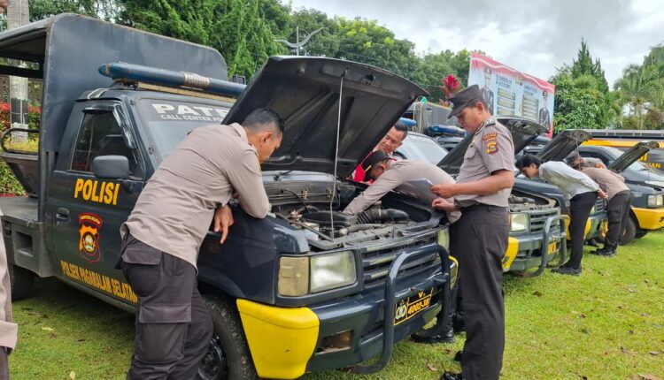 Pengecekan kendaraan dinas jelang Natal 2025 dan jelang pergantian tahun 2026 . 