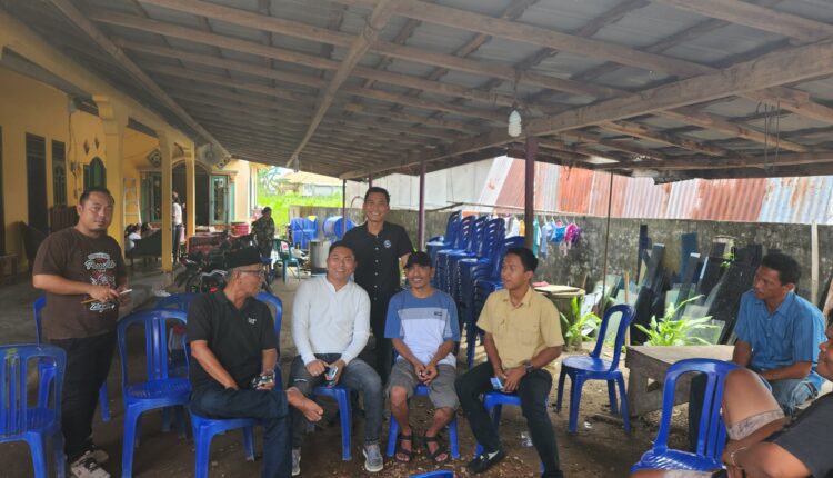 Pengacara dan keluarga dirumah korban tabrak lari.