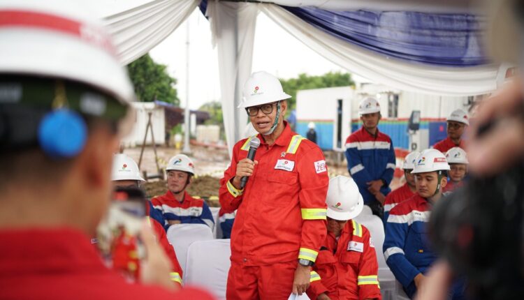Wakil Menteri Energi dan Sumber Daya Mineral (ESDM), Yuliot, saat melakukan kunjungan kerja ke wilayah operasi PHE Jambi Merang di Kecamatan Bayung Lencir. (Foto: PHE)