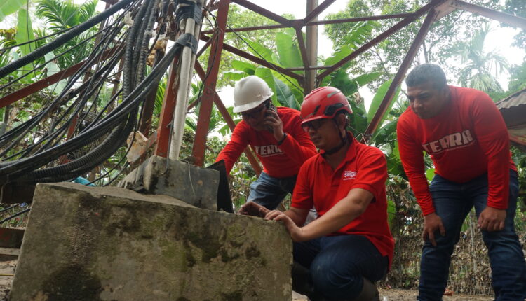 Tim teknis Telkomsel bekerja 24 jam mengerahkan berbagai skema pemulihan layanan komunikasi.