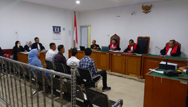 Para saksi dihadirkan guna memberikan keterangan terkait kasus dugaan korupsi pengadaan APAR Kabupaten Empat Lawang di Pengadilan Negeri (PN) Tipikor Palembang.