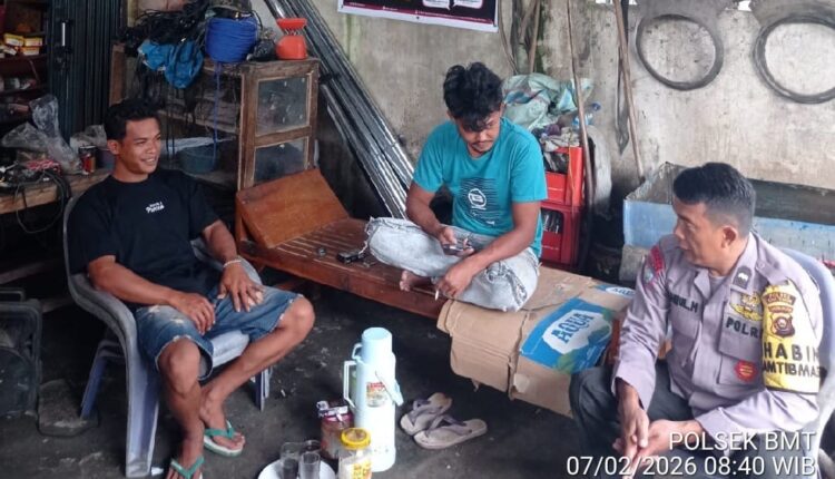 Giat sambang silaturahmi dan himbauan kamtibmas personel Polsek Buay Madang Timur kepada masyarakat Desa Kumpul Rejo.