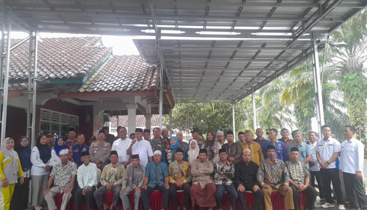 Safari Jum'at Muspika Buay Madang Timur di Masjid Nurul Huda, Desa Tanjung Mulya.