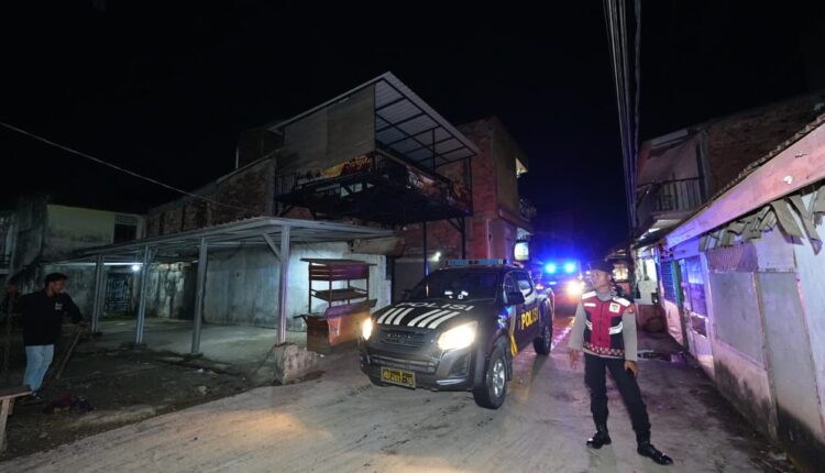 Personel gabungan mengikuti apel sebelum bergerak ke lokasi titik-titik rawan. (Foto: Polda Sumsel)
