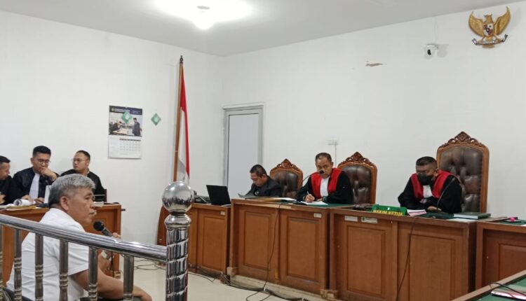 Terdakwa Amin Mansyur memberikan keterangan di persidangan yang digelar di PN Tipikor Palembang.