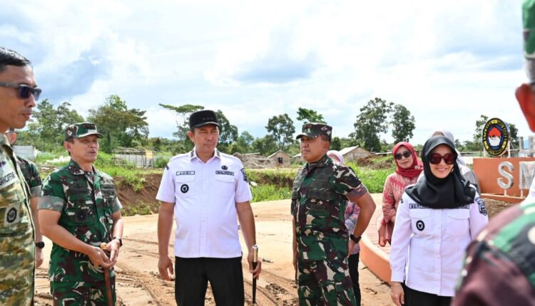 Pangdam II/Sriwijaya, Mayjen TNI Ujang Darwis, meninjau langsung progres pembangunan SMA Taruna Nusantara di Atung Bungsu, Pagar Alam.