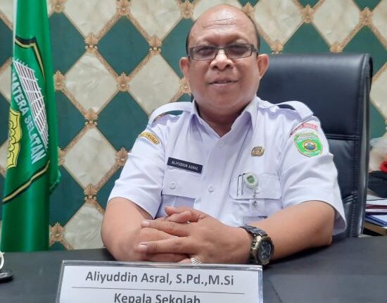 Kepala Sekolah Olahraga Negeri Sriwijaya (SONS), Aliyuddin Asral, memberikan keterangan terkait dimulainya seleksi penerimaan siswa baru tingkat SMA tahun 2026.