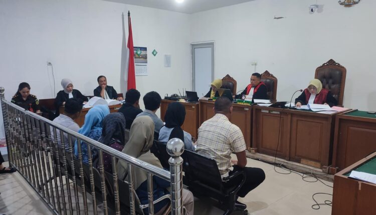 Delapan saksi dihadirkan dalam sidang dugaan korupsi dana desa di PN Palembang.