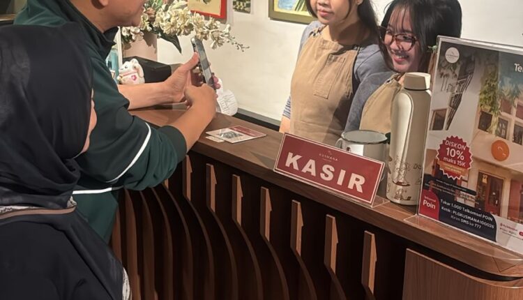 Telkomsel terus memperkuat komitmennya dalam mendukung pelaku usaha lokal melalui kolaborasi strategis merchant Telkomsel Poin.