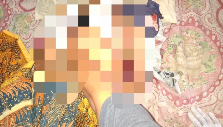 Korban yang merupakan buruh harian lepas meninggal dunia akibat luka tusuk setelah berupaya menggagalkan aksi dugaan pencurian sepeda motor di kawasan Pasar 9/10 Ulu Jakabaring.