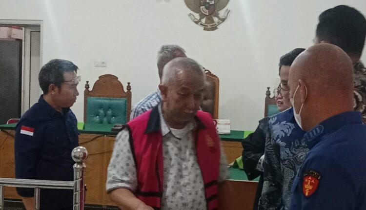 Mantan Dirjen Perkeretaapian Kemenhub, Prasetyo Boeditjahjono, resmi divonis 8 tahun 6 bulan penjara oleh Pengadilan Tipikor Palembang.