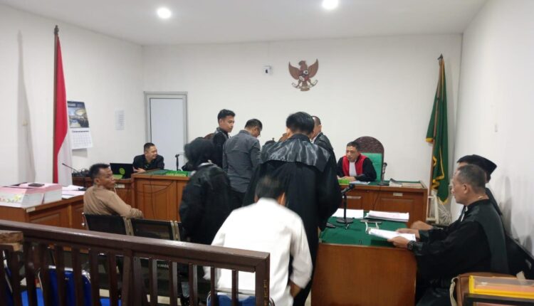 Suasana persidangan dugaan korupsi pengadaan pompa portable karhutla Kabupaten Musi Rawas Utara (Muratara) di Pengadilan Negeri Palembang.